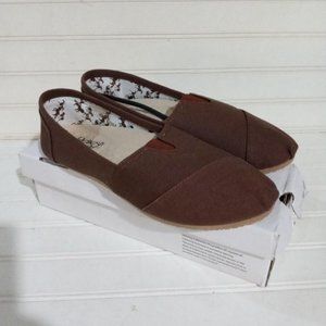 New With Box Women's Refresh Nina Slip-On Alpargata Flats- Brown US 8.5